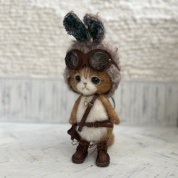 Kさま　ご予約商品　うさみみ帽子のごーぐるにゃんこ 羊毛フェルト ねこ ぬいぐるみ 3枚目の画像