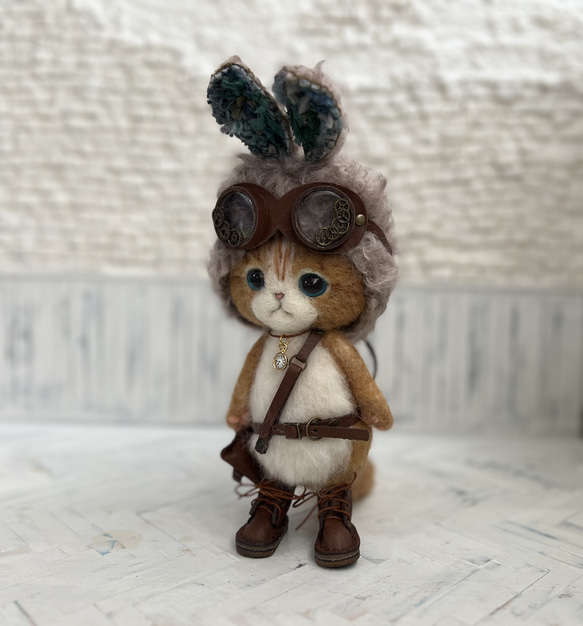 Kさま　ご予約商品　うさみみ帽子のごーぐるにゃんこ 羊毛フェルト ねこ ぬいぐるみ 3枚目の画像
