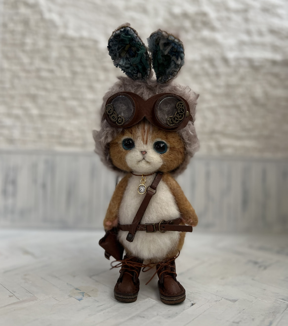 Kさま　ご予約商品　うさみみ帽子のごーぐるにゃんこ 羊毛フェルト ねこ ぬいぐるみ 2枚目の画像