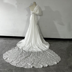 高品質！ ベアトップ ウエディングドレス 豪華 ふっくら柔らかなバックリボン  華やかなトレーン結婚式 4枚目の画像