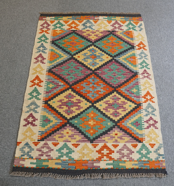 117×83cm【アフガニスタン 手織りキリム】トライバルラグ 手織り絨毯 2枚目の画像