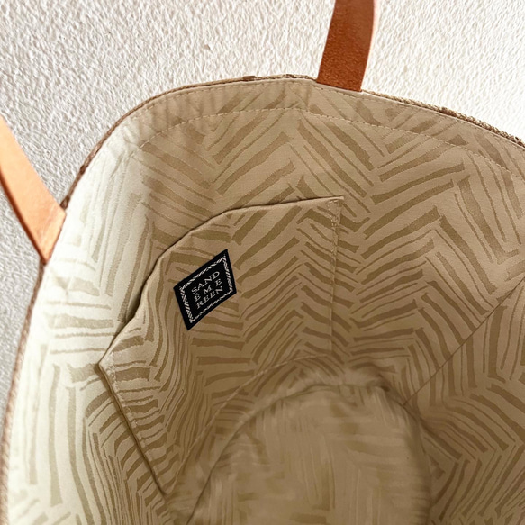 スイス製ヴィンテージ刺繍生地のマルシェトートバッグ(BEIGE)・カゴバッグ・バスケット 4枚目の画像