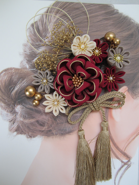 ちりめん細工 成人式 卒業式 髪飾り 受注制作】茶 金 成人式 髪飾り つまみ細工 ちりめん 卒業式 結婚式