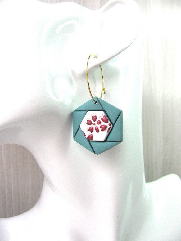 Blue Sage Hexagons hoop earrings with cherry blossoms. 2枚目の画像