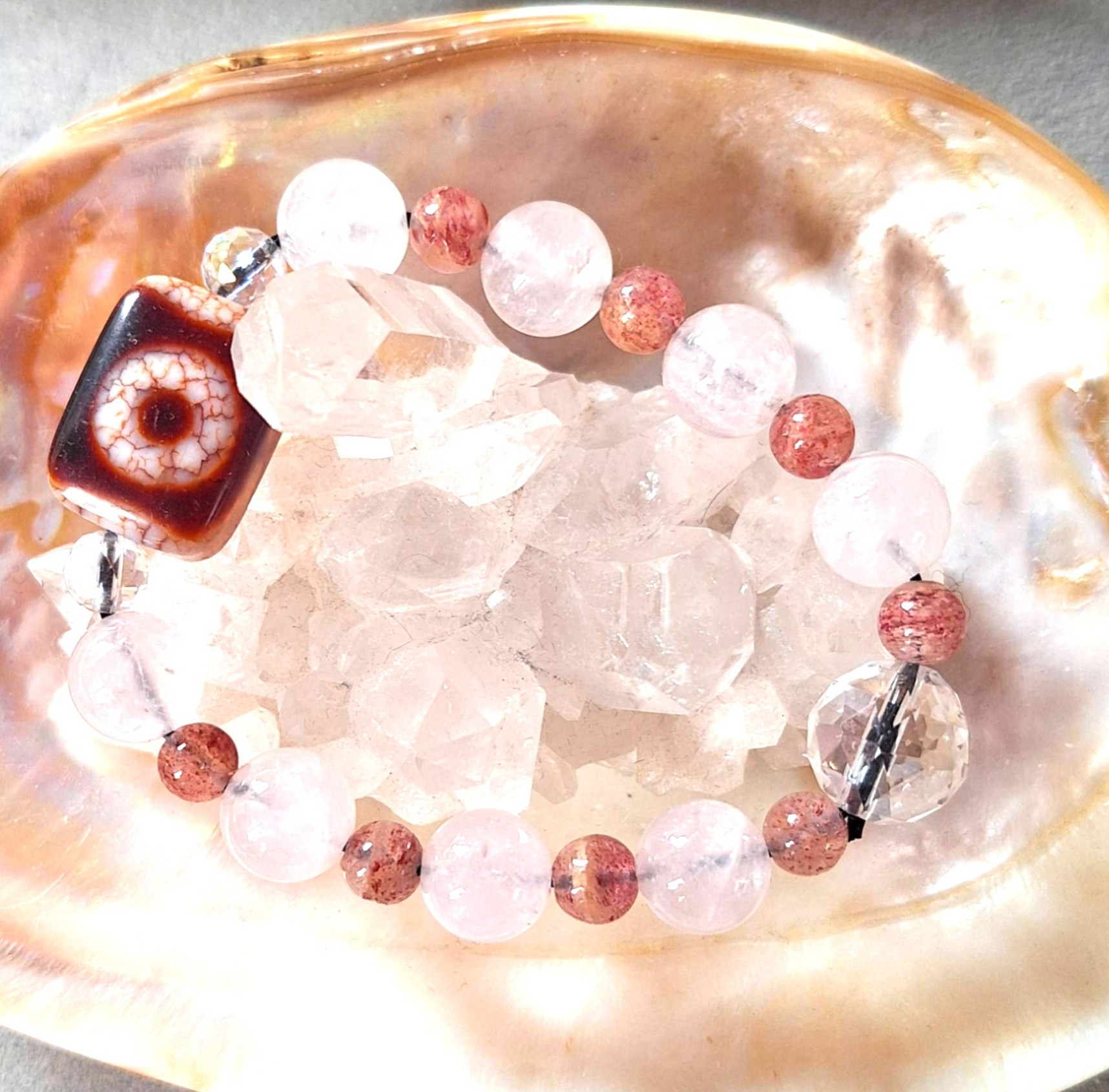 小さな龍紋天珠さん‼️天地天珠さんのブレスレット