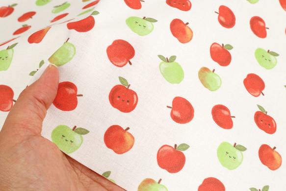 韓国製 果物柄 りんご柄 スマイルアップル 生地 コットン100％シーチング Smile Apple 10枚目の画像