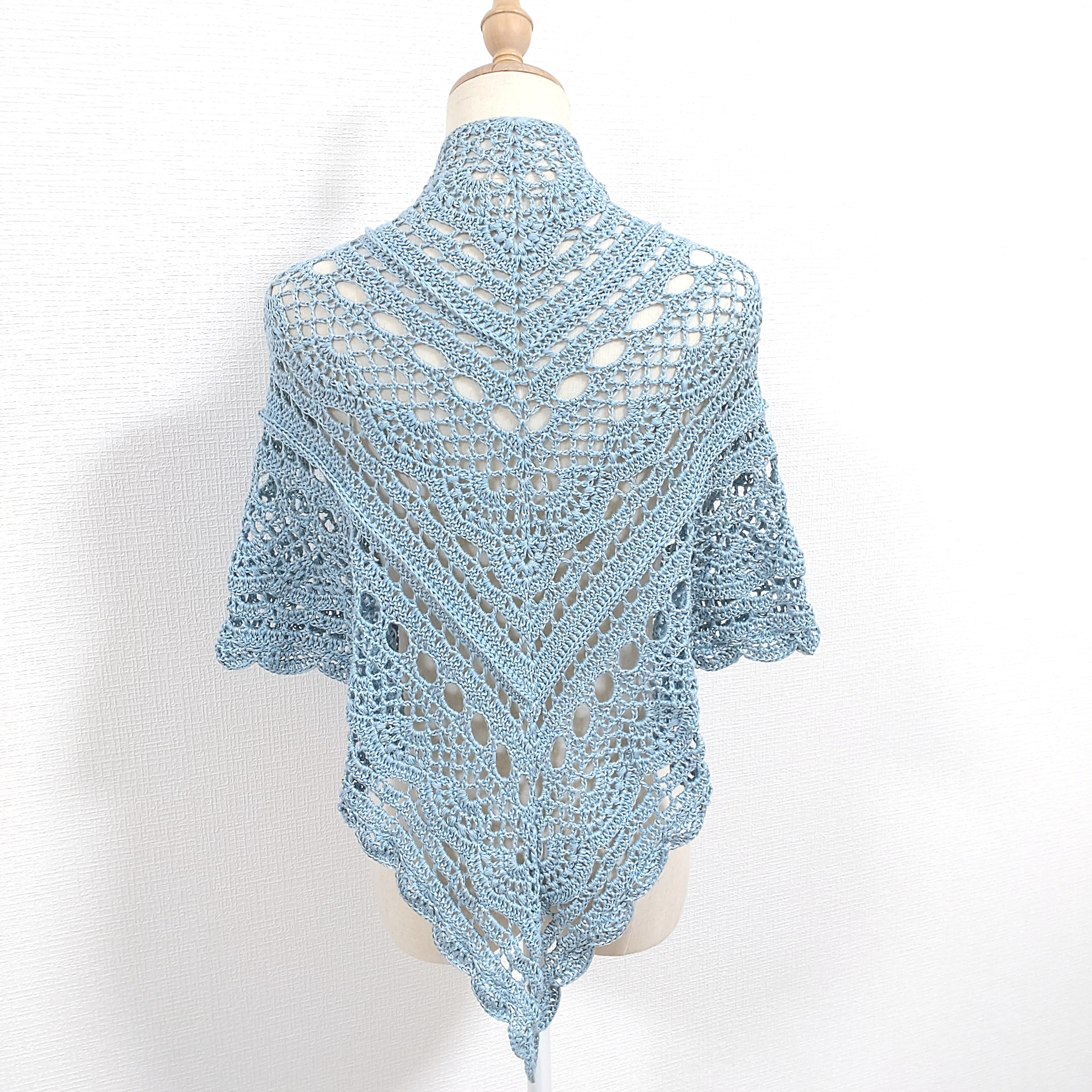 ラメ入り三角ショール手編みショール約172×約73約223g