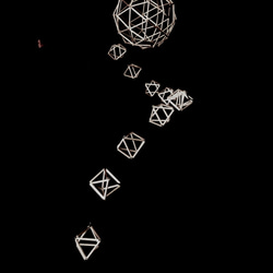 ヒンメリ「ミニ銀河」64cmモビール　野外使用可なアルミ製　幾何学オブジェ　シルバー　クリスマスオーナメント 2枚目の画像