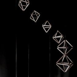 ヒンメリ「ミニ銀河」64cmモビール　野外使用可なアルミ製　幾何学オブジェ　シルバー　クリスマスオーナメント 3枚目の画像