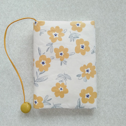 布のブックカバー(可愛い花カーキ） 2枚目の画像