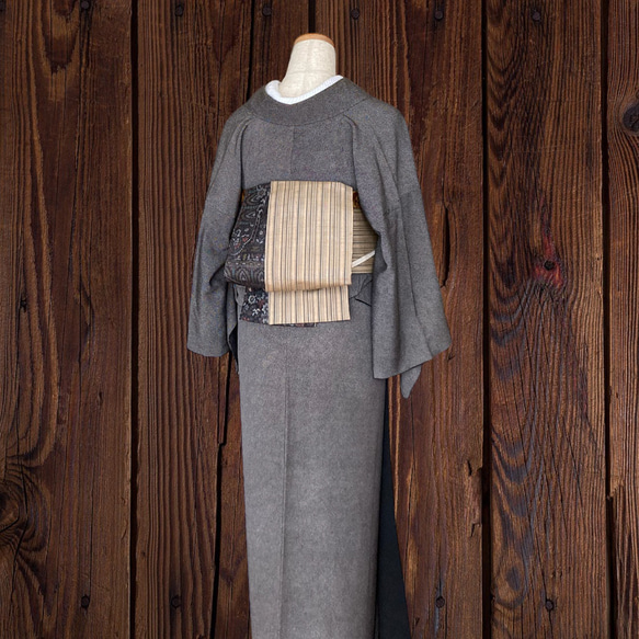 *和服布料* 成人平子帶由條紋春亞紡和大島春亞紡製成，半寬。長430cm。 第3張的照片