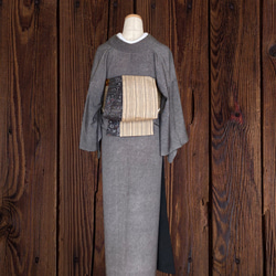 *和服布料* 成人平子帶由條紋春亞紡和大島春亞紡製成，半寬。長430cm。 第5張的照片