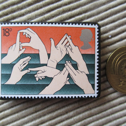 イギリス　切手ブローチ 9613 3枚目の画像