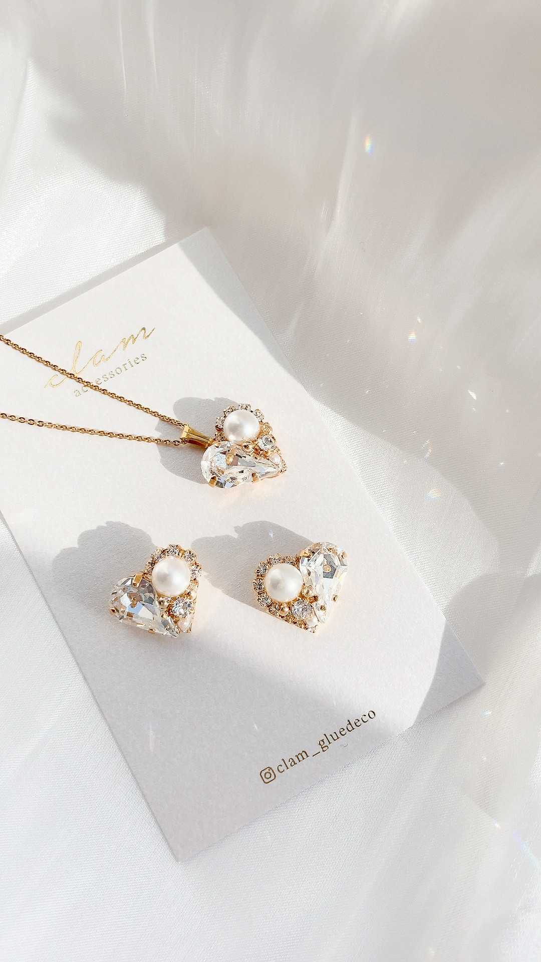 【セット商品】透明なきらめき　クリスタルハートのピアス／イヤリング＆ネックレス　クリアカラー　シンプル　パール