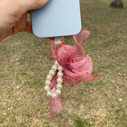 ピンクパールフラワーウィービング4way携帯電話ストラップ帽子キーホルダー手首の花手作り 1枚目の画像