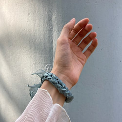 灰綠色 花 編織 4way 手機掛繩 頭飾 匙扣 手腕花 手工 第7張的照片