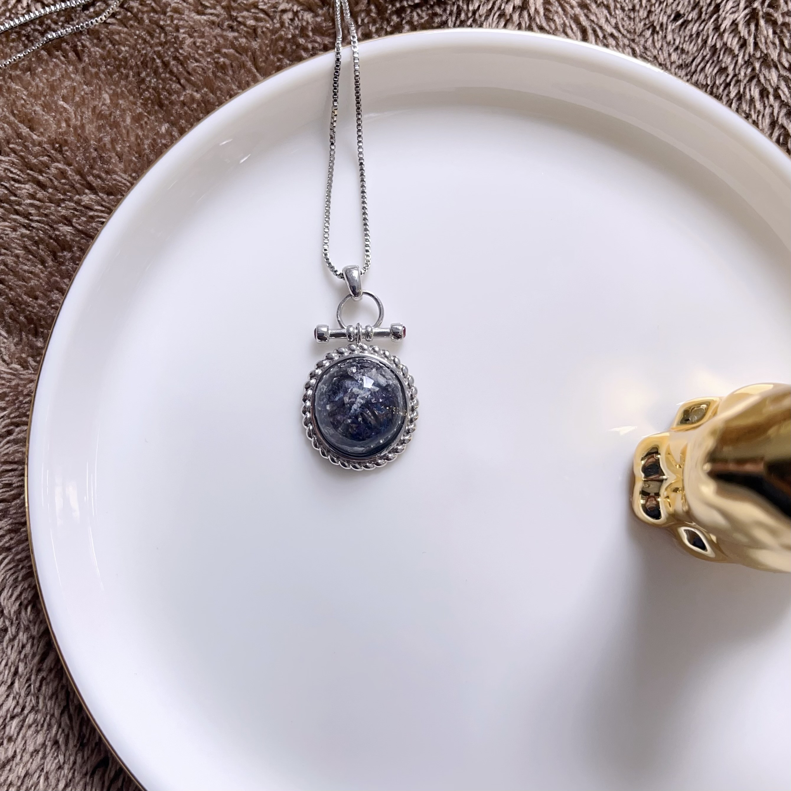 天然無処理　スティブナイトインクォーツ　デザイン　ペンダントトップ　No4722