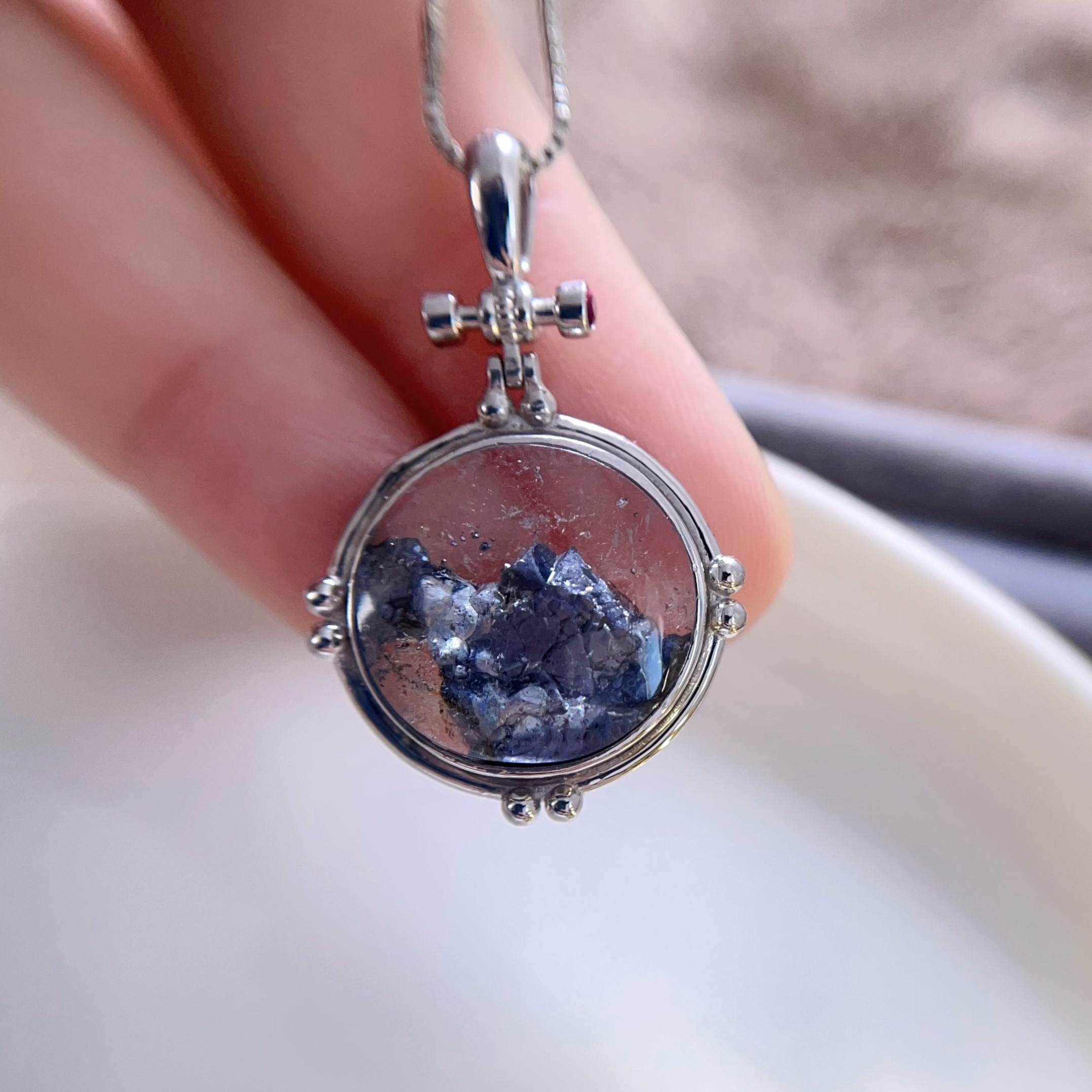 天然無処理　スティブナイトインクォーツ　デザイン　ペンダントトップ　No5522