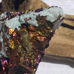 グレードがレア♡チャルコパイライト with クォーツ 鉱物標本 2401 天然石 天然色 15枚目の画像