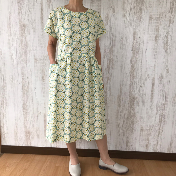 仕立て屋さんのハンドメイドワンピース345 （スヌーピーのカレンダー 