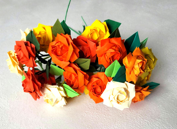 折り紙 バラ 20本セット オレンジ イエロー系 飾り ギフト ハロウィン 2枚目の画像