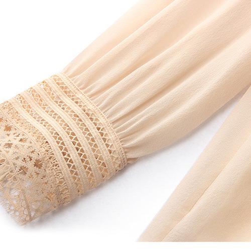 ✨美品✨N°21 伊製 シルク混 フローラルレース 長袖シャツブラウス 42 ジョーゼットシルク100%】裏地もシルク上品な色味と花びらレース 長袖