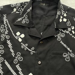 着物リメイク 黒絞りの訪問着のアロハシャツ メンズLサイズ 4枚目の画像