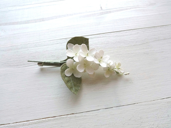 リネンの花　ノリウツギのコサージュ 3枚目の画像