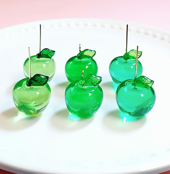 青りんご(大)のイヤリング・ピアス／青リンゴ　青林檎　GREENAPPLE　グリーンアップル 3枚目の画像