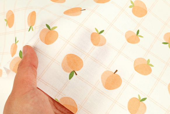 韓国製 果物柄 桃柄 チェックピーチ 生地 コットン100％シーチング Check Peach 5枚目の画像
