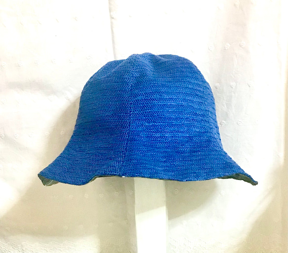 【チューリップハット】お散歩やレジャー、普段のお買い物にも活躍する折り畳める帽子　ブルー 2枚目の画像