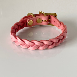 本革三つ編み首輪（ピンク）小型犬用 1枚目の画像
