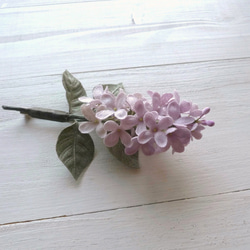 リネンの花　ライラックのコサージュ 薄い紫 3枚目の画像