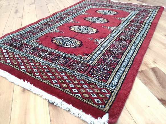 パキスタン絨毯 ハイクオリティ 97x61cm 玄関マット 手織り　ボハラデザイン　赤色 8枚目の画像