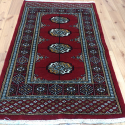パキスタン絨毯 ハイクオリティ 97x61cm 玄関マット 手織り　ボハラデザイン　赤色 5枚目の画像