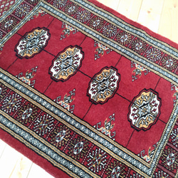 パキスタン絨毯 ハイクオリティ 97x61cm 玄関マット 手織り　ボハラデザイン　赤色 3枚目の画像