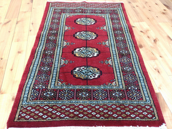 パキスタン絨毯 ハイクオリティ 97x61cm 玄関マット 手織り　ボハラデザイン　赤色 6枚目の画像