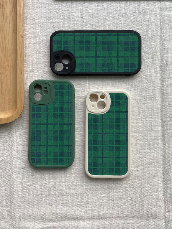 智慧型手機保護殼 兼容所有 iPhone 15/14/13/12/11 等型號 綠色格子 全包防震手機套 第5張的照片