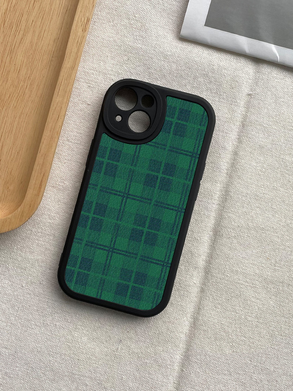 智慧型手機保護殼 兼容所有 iPhone 15/14/13/12/11 等型號 綠色格子 全包防震手機套 第3張的照片