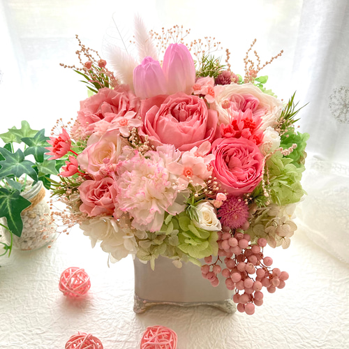 プリザーブドフラワー 新品 豪華 SALE 豪華プリザーブドフラワー希少なチューリップ 大輪オールドローズ