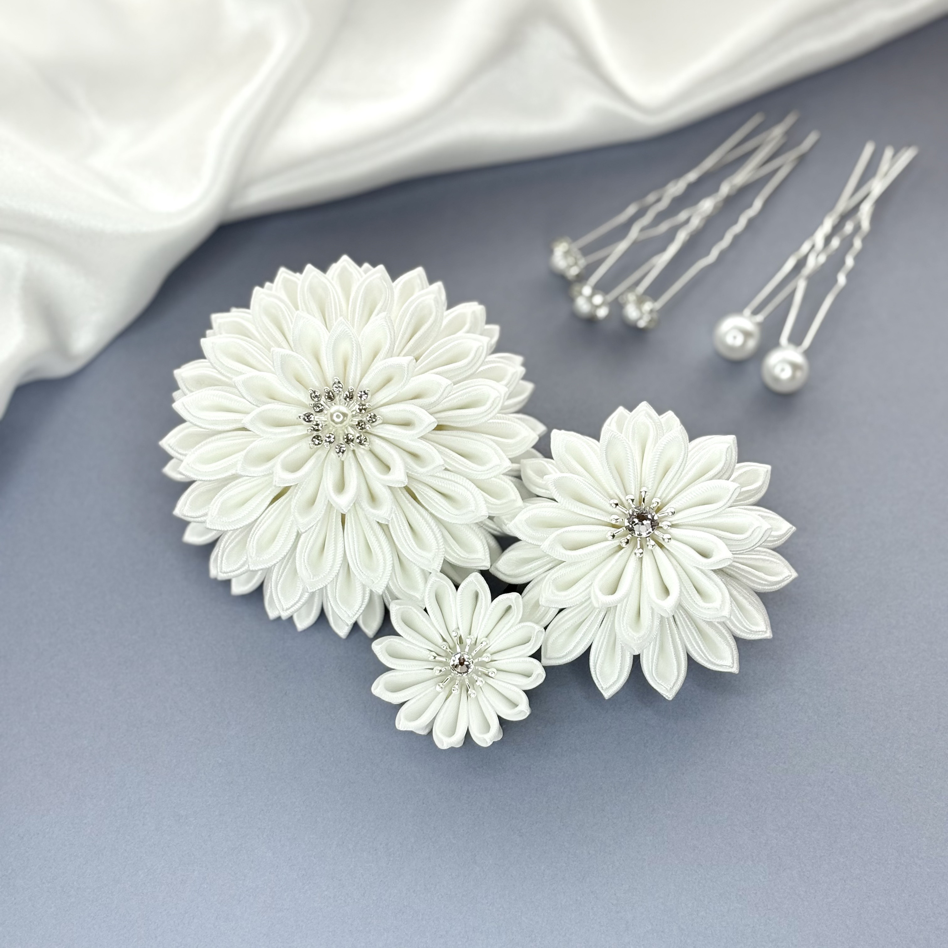 ★人気★サテンつまみ細工髪飾り/ウエディング 袴 振袖 ヘッドドレス ヘッドパーツ 桃無垢 卒業式 成人式 白無垢 白