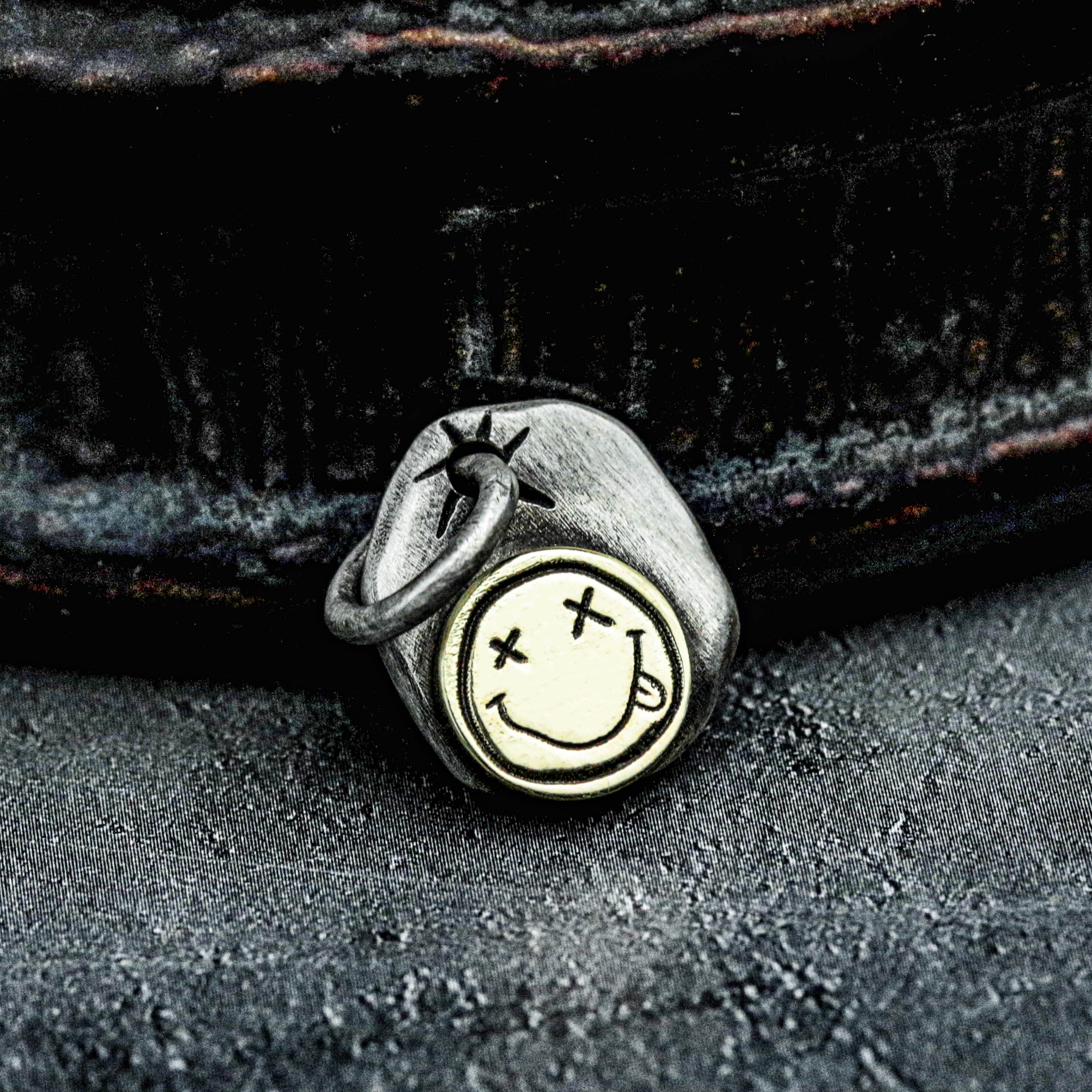 ニルヴァーナ スマイリー ペンダント シルバー925 真鍮 ハンドメイド