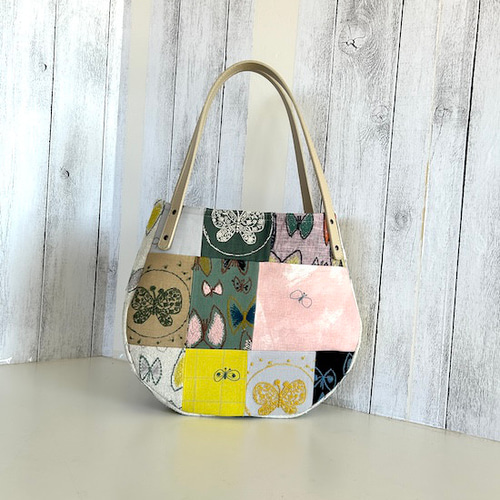 Creema限定ミナペルホネン、Sky flowerと蝶々パッチ トート