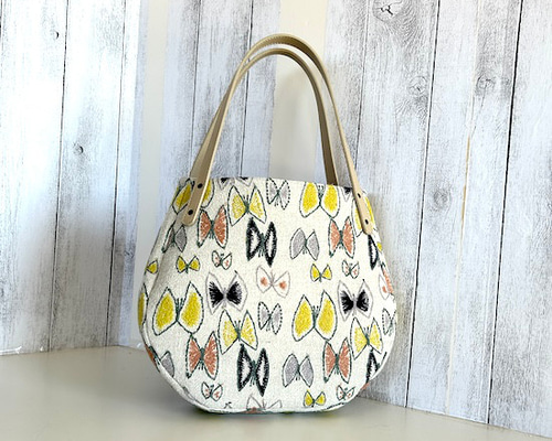 Creema限定ミナペルホネン、Sky flowerと蝶々パッチ トート