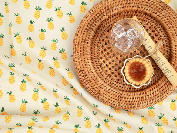 韓国製 果物柄 洋梨柄 北欧風の洋梨 生地 コットン100％シーチング Pineapple 9枚目の画像