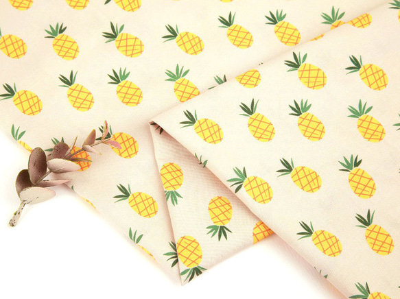 韓国製 果物柄 洋梨柄 北欧風の洋梨 生地 コットン100％シーチング Pineapple 6枚目の画像