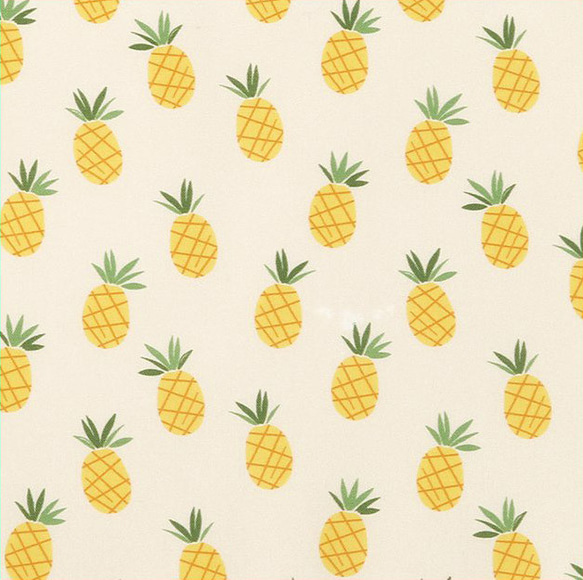 韓国製 果物柄 洋梨柄 北欧風の洋梨 生地 コットン100％シーチング Pineapple 1枚目の画像