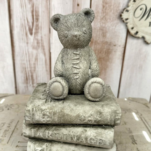 ヴィンテージ風雑貨 ベア＆ブック アイボリー オブジェ インテリア