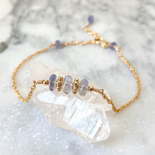 現品】14kgf✳︎淡色アイオライトとタンザナイトの花冠ブレスレット 