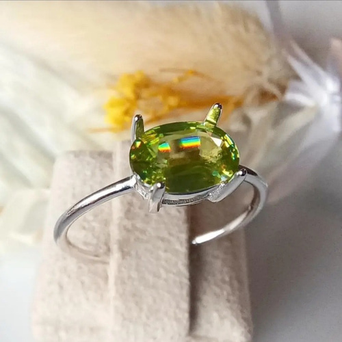 一点もの】スフェーン ライムグリーン 天然石 0.85ct 大粒 リング 指輪 